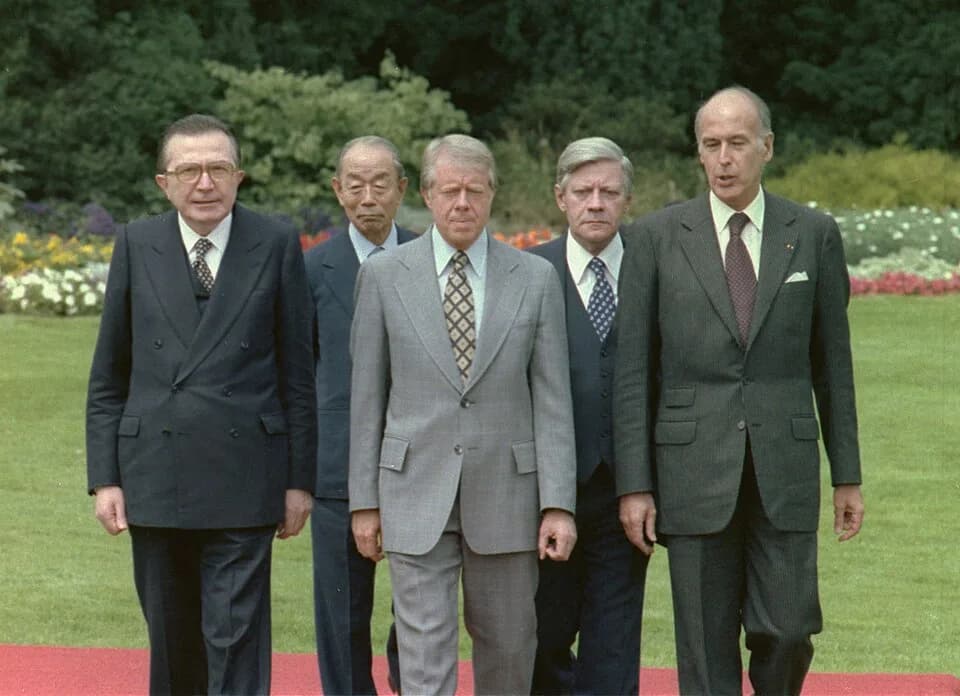 Giulio Andreotti - Giulio Andreotti (Italy), Takeo Fukuda (福田 赳夫) (Japan), Jimmy Carter (USA), Helmut Schmidt (West Germany) and Valéry Giscard d'Estaing (France) at the G7 Economic Summit in Bonn, Ge