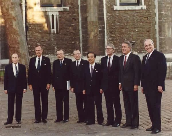 Giulio Andreotti - Leaders of Group of Seven posed for the photograph in London on July 15, 1991.