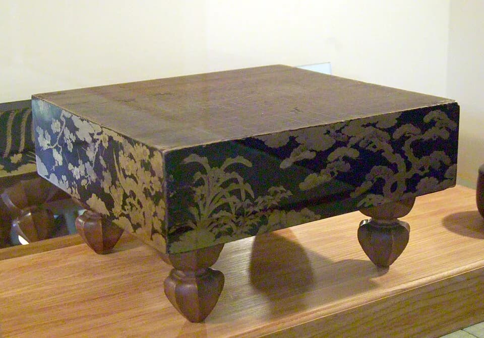Tokugawa Ieyasu - This go board at Ryogen-in, Daitoku-ji, Kyoto, Japan is said to have been used by Toyotomi Hideyoshi and Tokugawa Ieyasu. I took the photo and contribute my rights in it to the publi