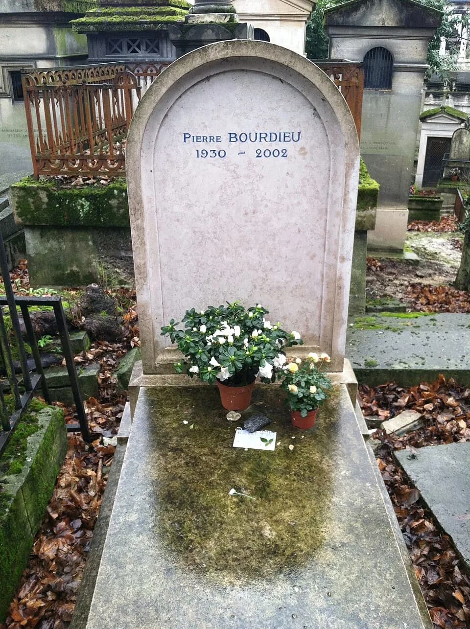 Pierre Bourdieu - Grave of Pierre Bourdieu in Père Lachaise cemetery