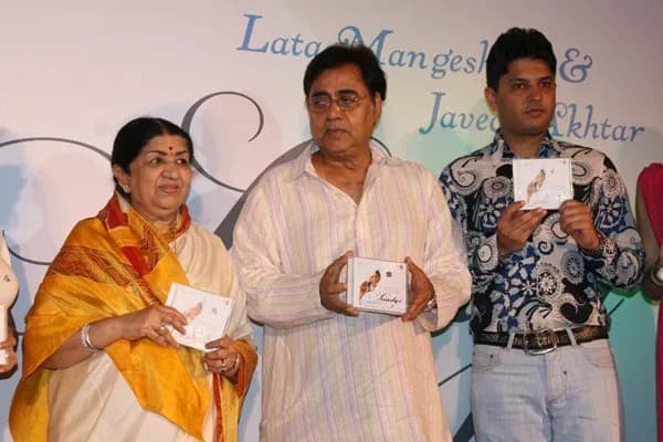Lata Mangeshkar - Lata Mangeshkar releases music album Saadgi