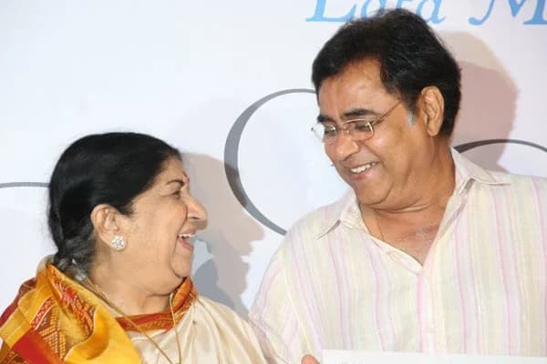 Lata Mangeshkar - Lata Mangeshkar releases music album Saadgi