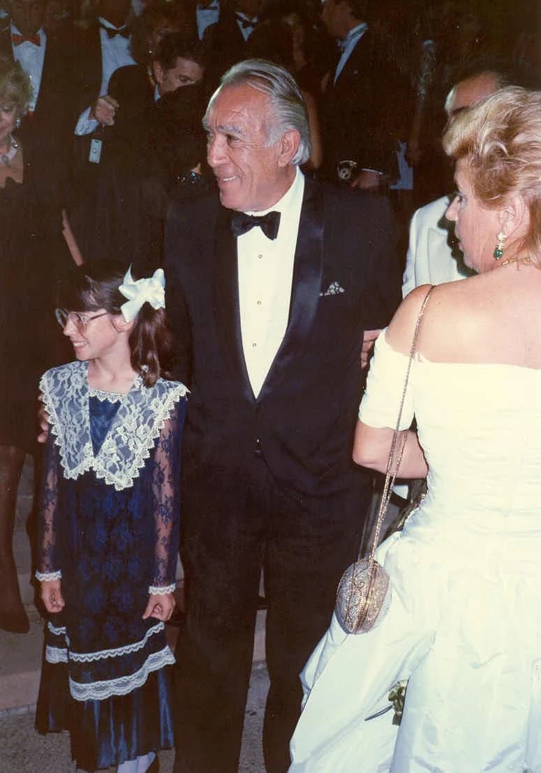 Anthony Quinn - Anthony Quinn exits the theater after the 40th Annual Primetime Emmy Awards, 8/28/88