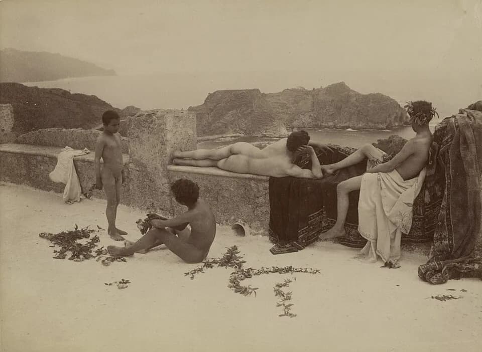 Roland Barthes - Wilhelm von Gloeden (1856–1931), Resting youths (Taormina). The location is near Capo Sant'Andrea. Catalogue number: 0073. From Gérard Lévy's collection. Cm 23x17.