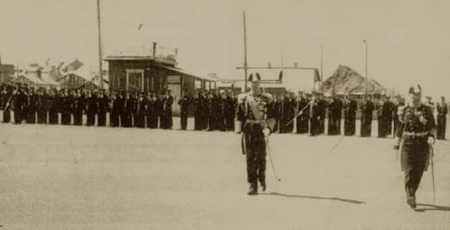 Puyi Puyi - 1935年9月9日、満州国皇帝の視察を受ける江防艦隊