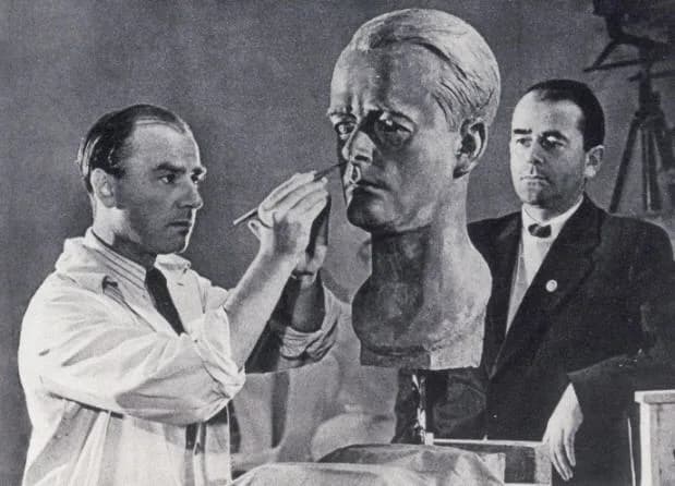 Albert Speer - Copyright Museum Arno Breker/MARCO-VG, Bonn
Toestemming publicatie.