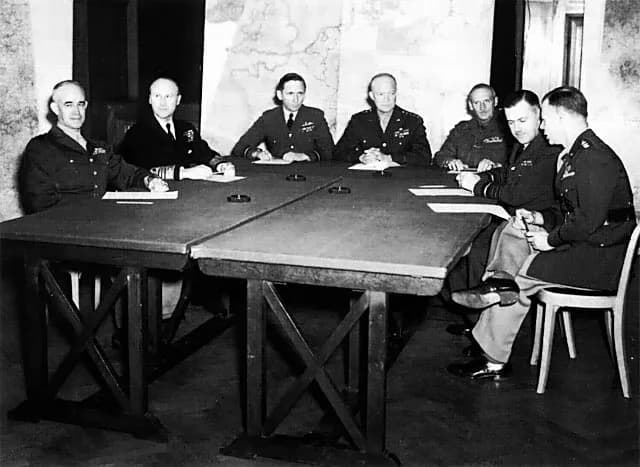 Bernard Montgomery - SHAEF Conference 02.jpg