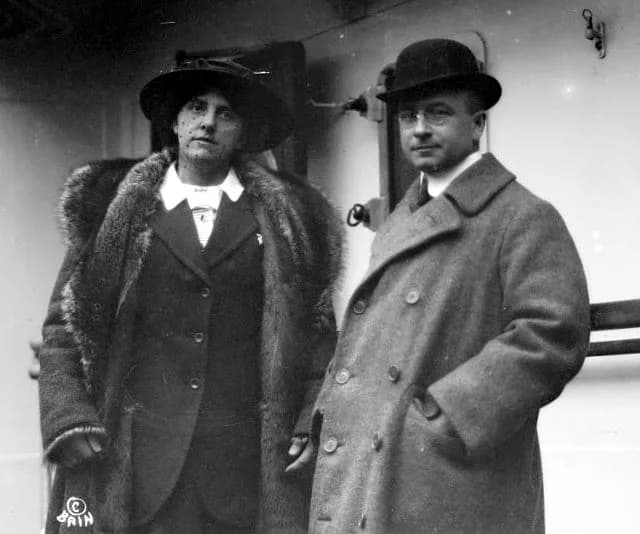 Alexis Carrel - Dr. Alexis Carrel and wife
