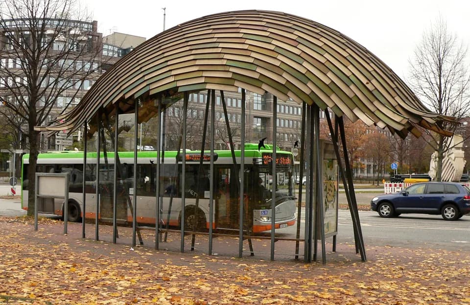 Frank Gehry - Busstops Braunschweiger Platz