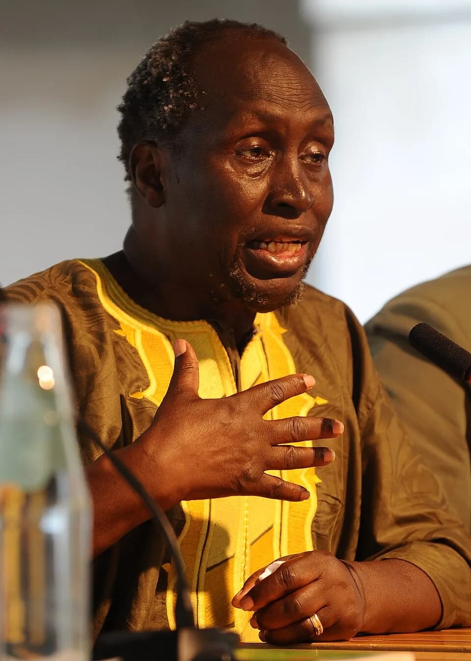 Ngũgĩ wa Thiong'o - Kenyan writer Ngugi wa Thiong'o at the Festivaletteratura 2012 in Mantua, Italy