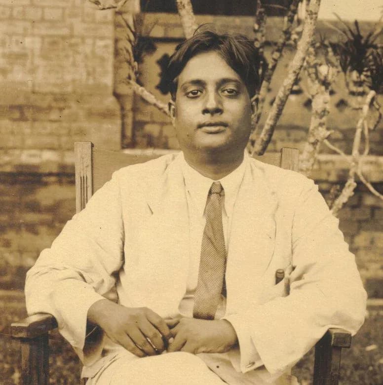 Satyendra Nath Bose - Satyendra Nath Bose at Kolkata in 1915