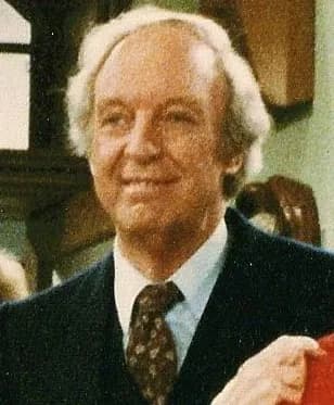 Conrad Bain - 1 Conrad Bain on the set of television show "Diff'rent Strokes". 3/9/83, during the filming of the fifth season episode, "The Reporter".