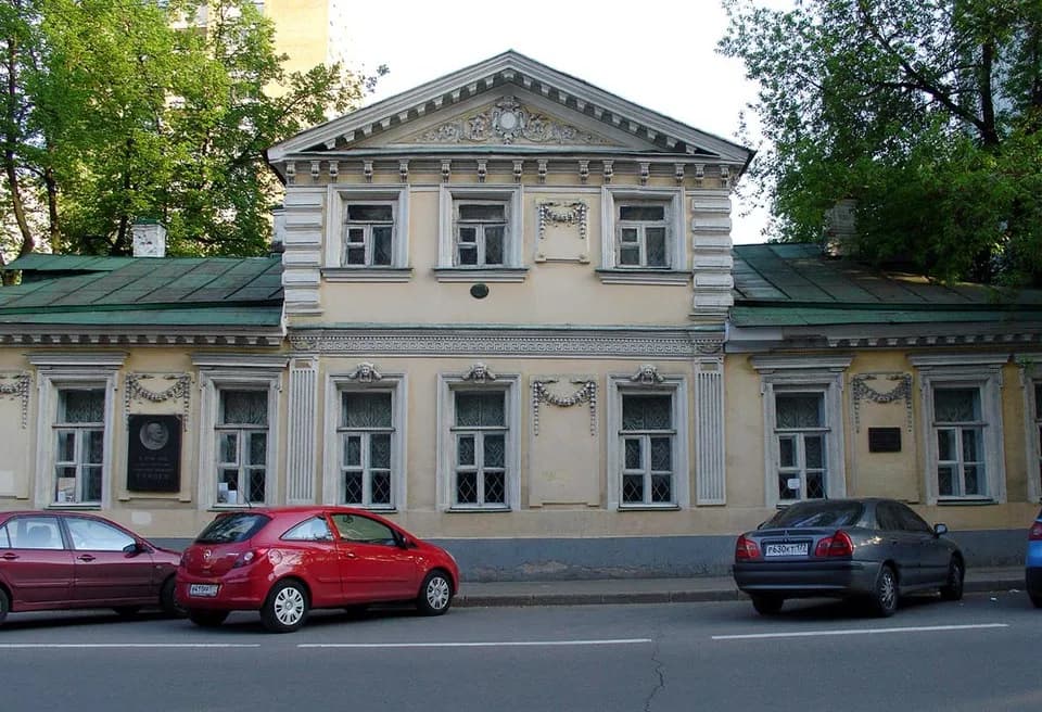 Alexander Herzen - 27, Sivtsev Vrazhek Street, Moscow - Alexander Herzen House