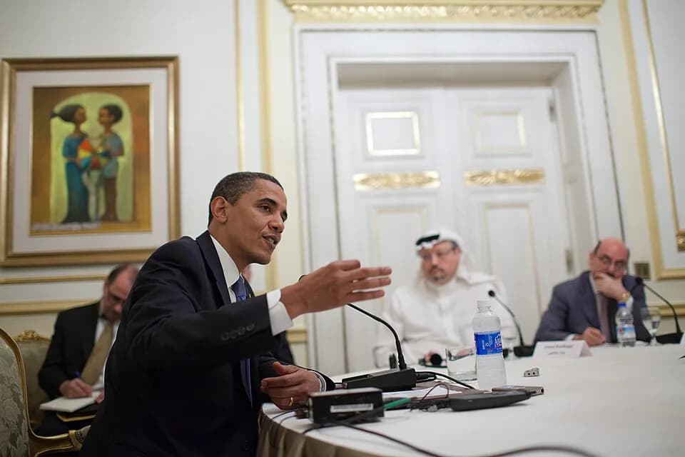 Jamal Khashoggi - President Barack Obama holds a roundtable interview with regional reporters Jamal Kashoggi and Sarkis Naoum,(right) at Cairo University in Cairo, Egypt, June 4, 2009. (Official White