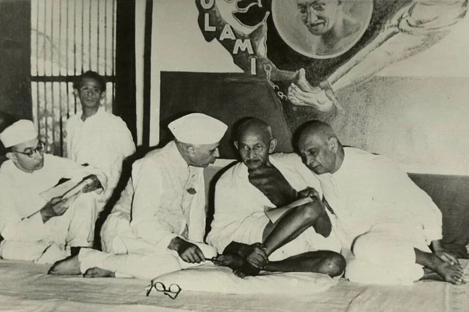 Sardar Vallabhbhai Patel - Nehru, Gandhi and Sardar Vallabhbhai Patel, All India Congress Committee meeting, Bombay, 1946.