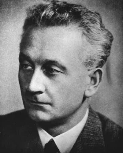 Albert Szent-Györgyi - Albert Szent-Györgyi, born in Hungary (1893 - 1986), 1937 Nobel Prize winner for his discovery of tissue respiration and vitamin C