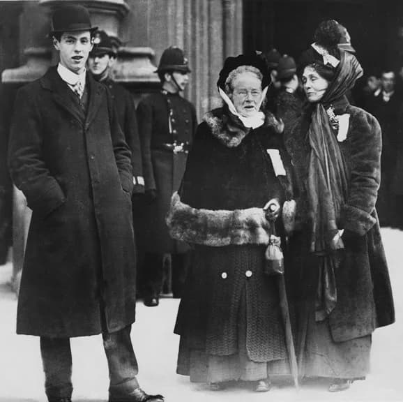 Emmeline Pankhurst - Elizabeth Garrett Anderson; Emmeline Pankhurst