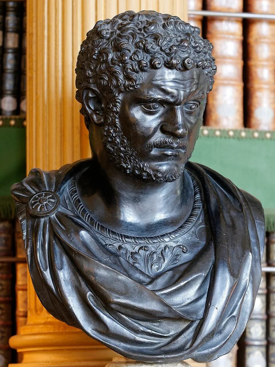 Cardinal Mazarin - Bronze bust of Caracalla of the Napoli type, Reading Room of the Bibliothèque Mazarine, Paris.