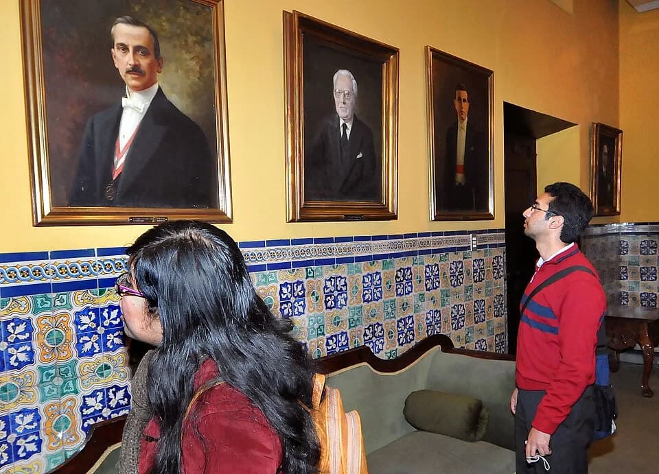 Javier Pérez de Cuéllar - Los 8 ganadores del concurso en redes sociales realizado por el Ministerio de Relaciones Exteriores, visitaron el viernes pasado el Palacio de Torre Tagle, a través de un rec