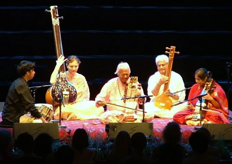 Ram Narayan - Ram Narayan and his daughter Aruna Narayan (right, in red) play in the Royal Albert Hall for Indian Voices Day for BBC's The Proms