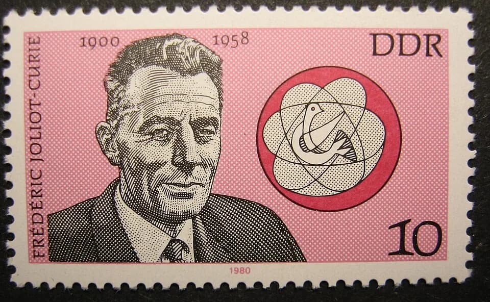 Frédéric Joliot-Curie - -