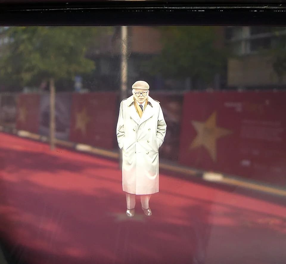 Billy Wilder - Billy Wilder on his star seen through a Pepper’s Ghost Camera at the "Boulevard der Stars" in Berlin.