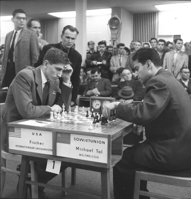 Mikhail Tal - For documentary purposes the German Federal Archive often retained the original image captions, which may be erroneous, biased, obsolete or politically extreme.  Germany Zentralbild/Kohl