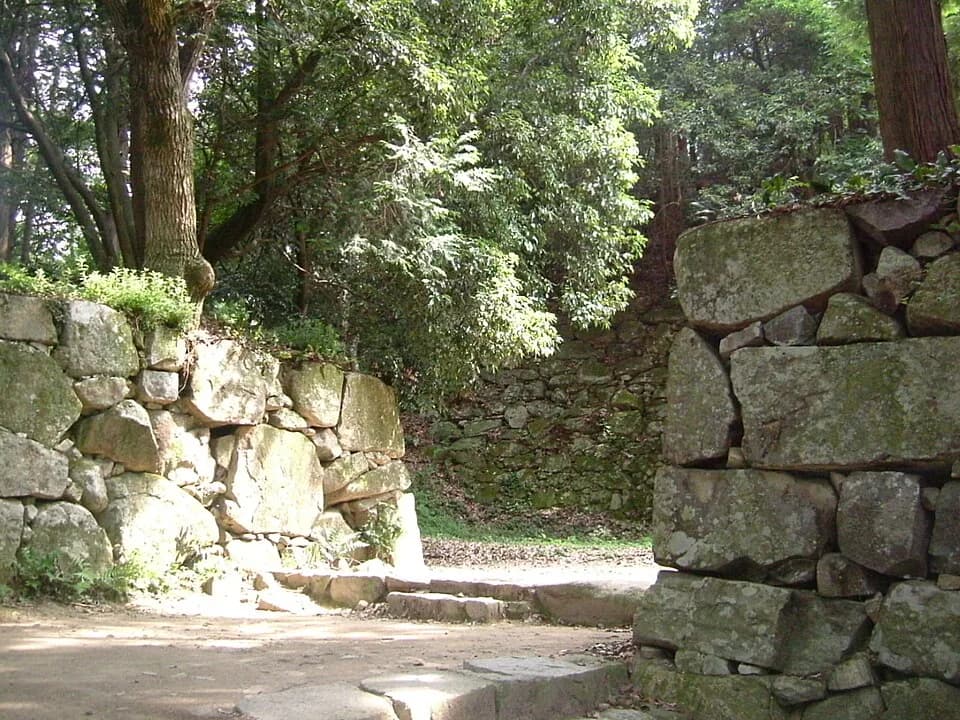 Oda Nobunaga - 安土城黒金門跡。滋賀県蒲生郡安土町
