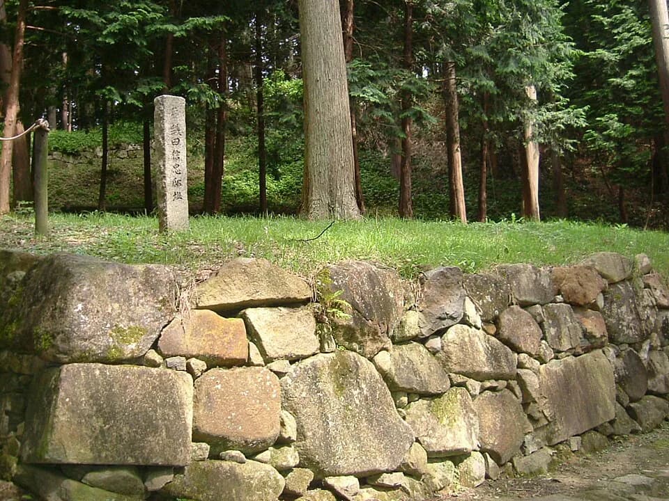 Oda Nobunaga - 安土城織田信忠邸跡。滋賀県蒲生郡安土町