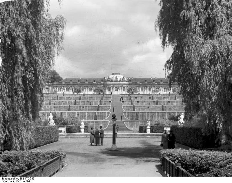 Gian Lorenzo Bernini - For documentary purposes the German Federal Archive often retained the original image captions, which may be erroneous, biased, obsolete or politically extreme. Potsdam.- Sansso