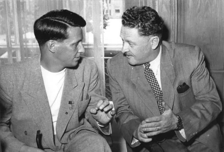 Nâzım Hikmet - For documentary purposes the German Federal Archive often retained the original image captions, which may be erroneous, biased, obsolete or politically extreme. Zentralbild-Gielow 23.5