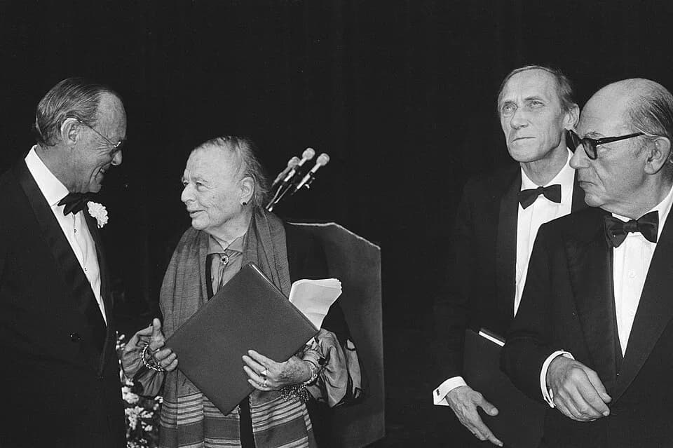 Isaiah Berlin - Left to right: Prince Bernhard, Marguérite Yourcenar, Leszek Kolakovski and Isaiah Berlin. Erasmus Prize, Amsterdam, 
27 October 1983