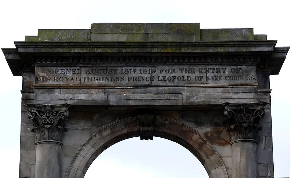 Leopold I of Belgium - The bridge at Waterloo Place as seen from Calton Road (Edinburgh). The bridge was opened in 1819 for the arrival of the -then- Prince Leopold of Saxe Coburg (later King of the B