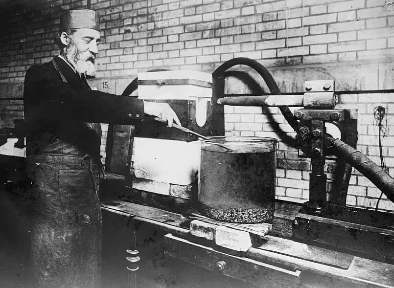 Henri Moissan - French chemist Henri Moissan (1852-1907) using a Moissan-Chaplet electric arc furnace in his attempt to synthesize diamonds.