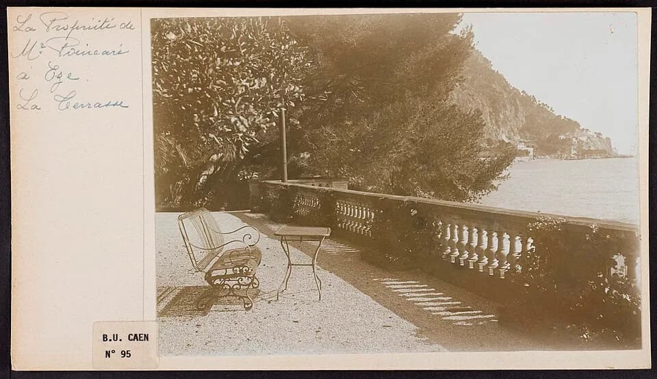Raymond Poincaré - La propriété de M. Poincaré à Eze. La terrasse.