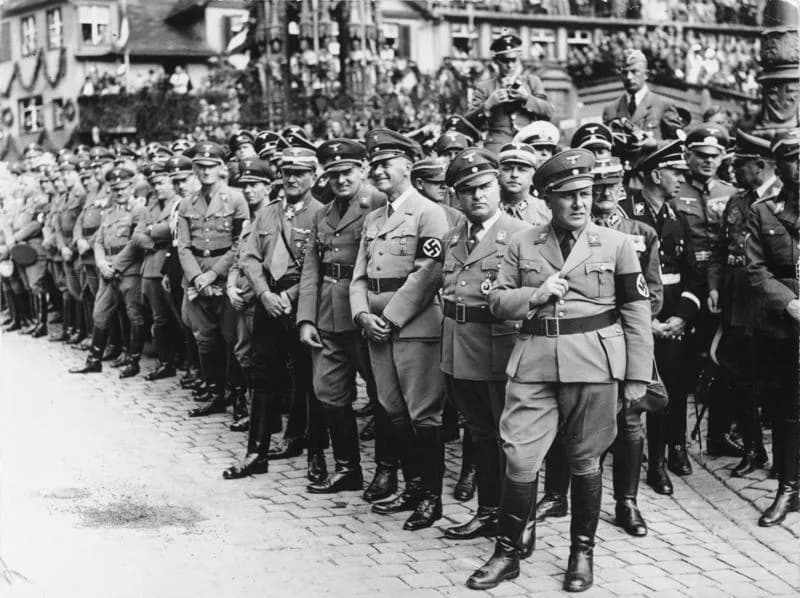 Martin Bormann - For documentary purposes the German Federal Archive often retained the original image captions, which may be erroneous, biased, obsolete or politically extreme. Nürnberg, Reichspartei