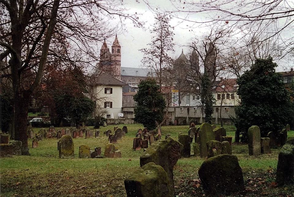 Martin Buber - View of the jewish cemetery in w:Worms, Germany