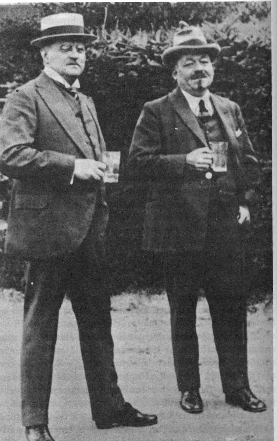 Friedrich Ebert - Chief clerk to the Reichspräsident Otto Meissner and Reichspräsident Friedrich Ebert during a cure in Bad Mergentheim in 1922.