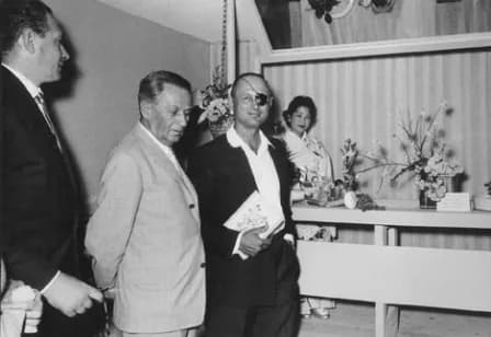 Moshe Dayan - אבא חושי ומשה דין בתערוכת הפרחים ה-9 הבינלאומית בחיפה, 29.4.1960