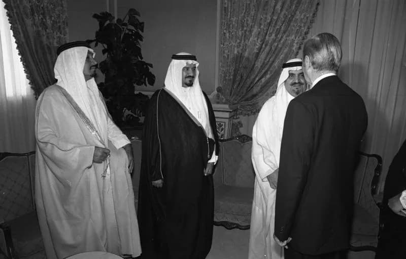Fahd bin Abdulaziz Al Saud - For documentary purposes the German Federal Archive often retained the original image captions, which may be erroneous, biased, obsolete or politically extreme. Bundespräs
