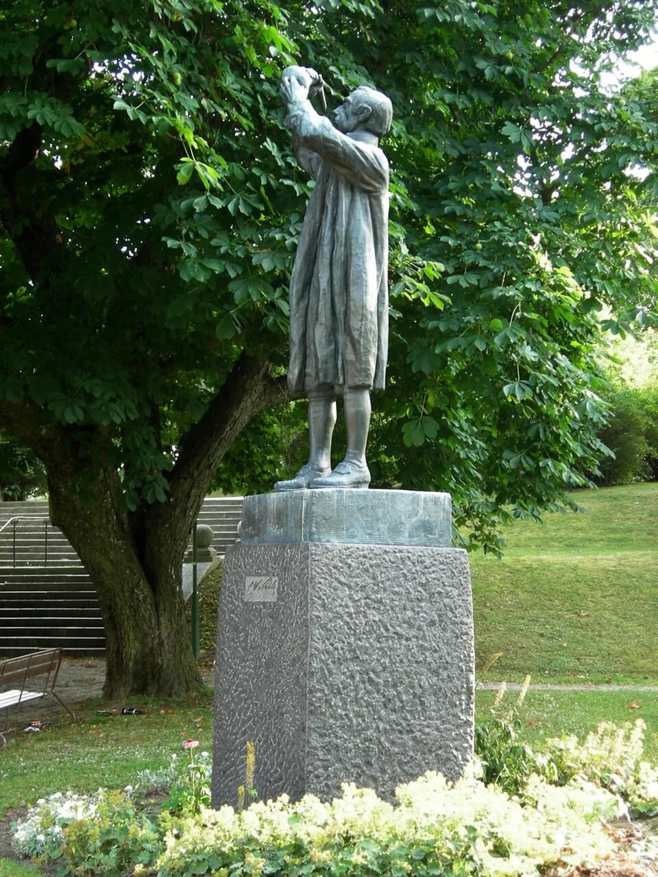 Carl Wilhelm Scheele - Monument to Carl Wilhelm Scheele by Carl Milles in Köping (Sweden)