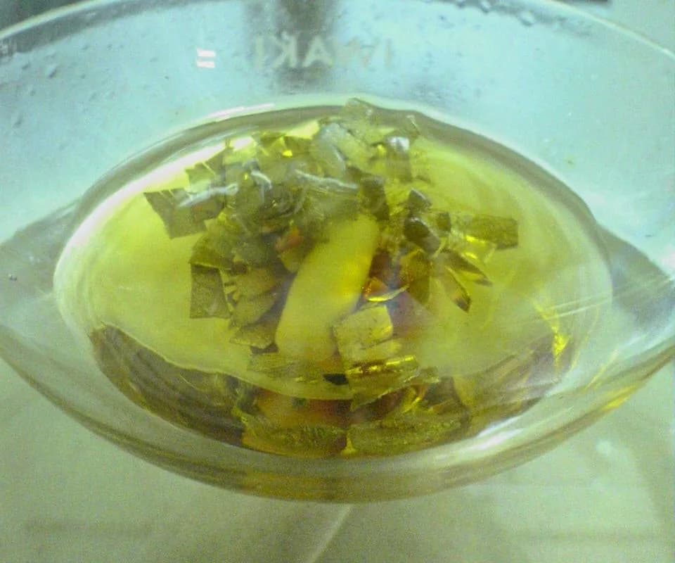 Victor Grignard - An example of chemical experiment using Grignard reagent. Part 2. Covered with THF and small piece of iodine added.