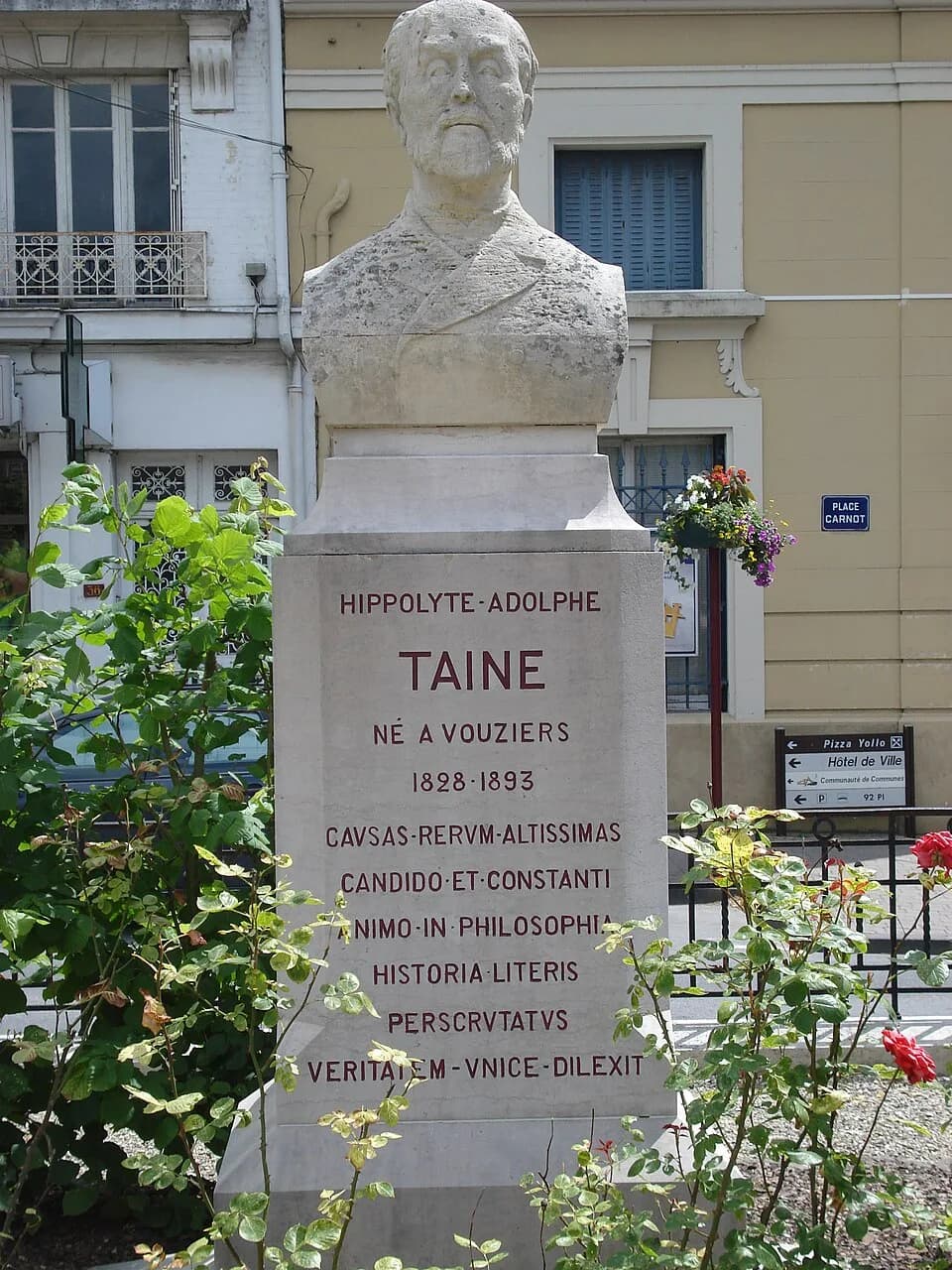 Hippolyte Taine - Buste de Hippolyte Taine à Vouziers (Ardennes (Fr).