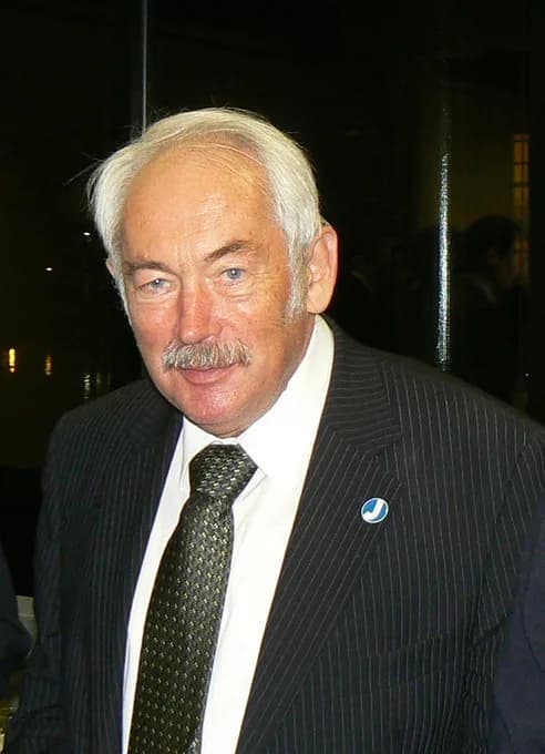 Peter Grünberg - w:Peter Grünberg