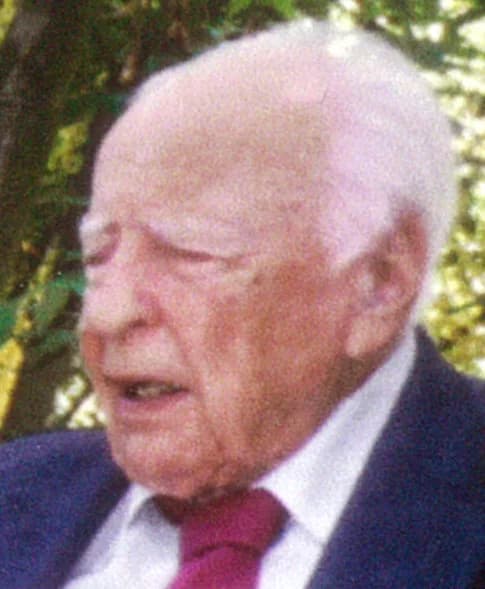 Hans-Georg Gadamer - Hans-Georg Gadamer.