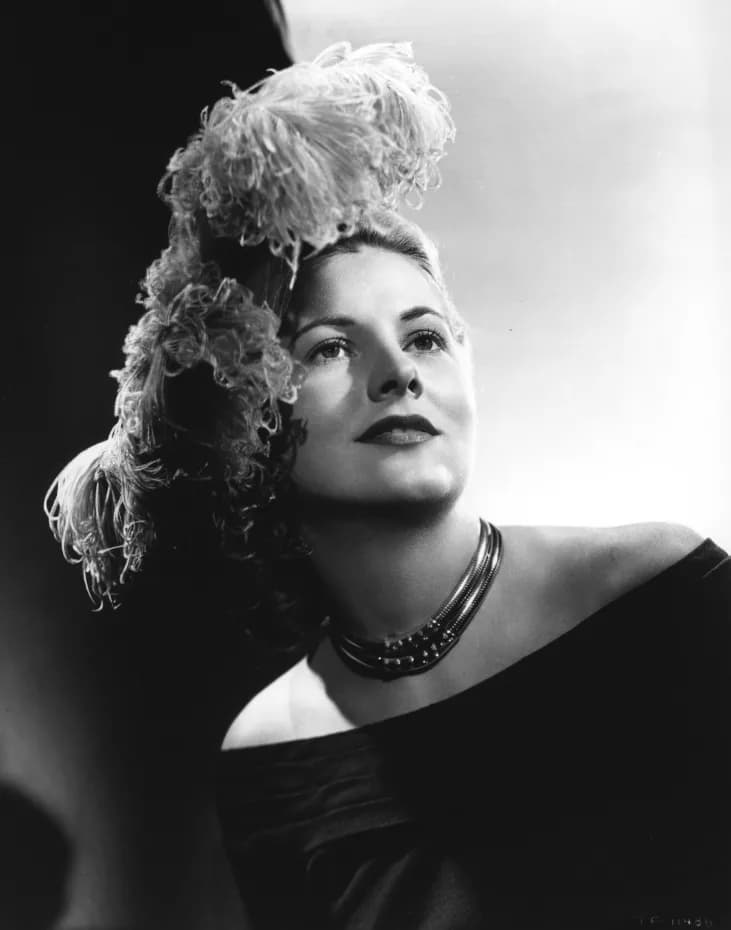 Joan Fontaine - Actress Joan Fontaine