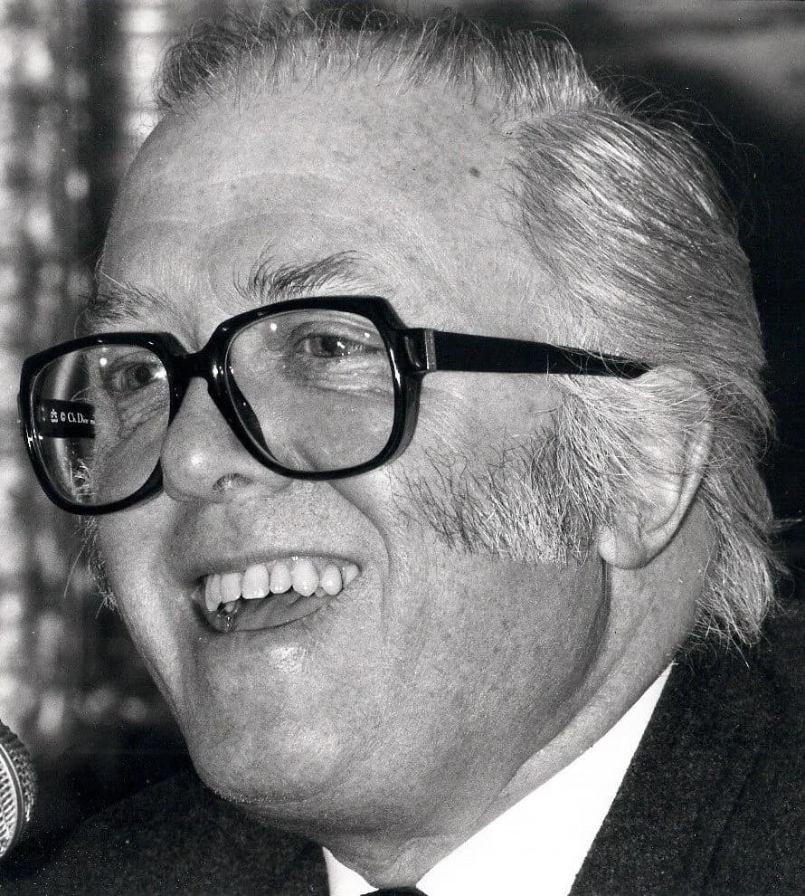 Richard Attenborough - Richard Attenborough
