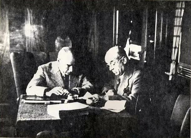 Celâl Bayar - Mustafa Kemal Atatürk, policy making with Celâl Bayar.