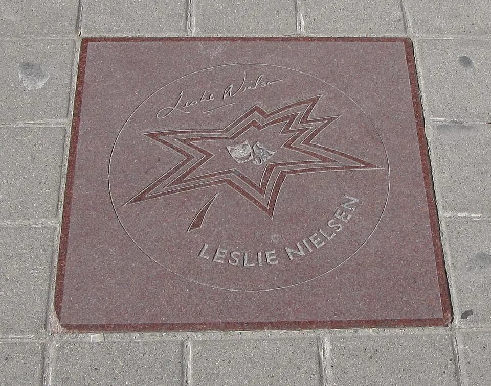 Leslie Nielsen - Leslie Nielsen's star on Canada's Walk of Fame