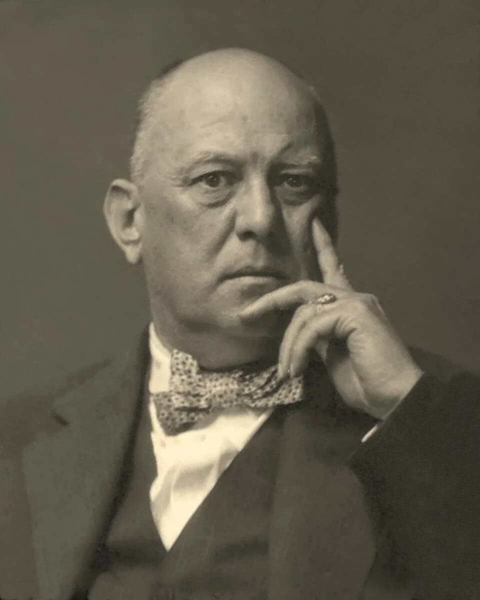 Aleister Crowley - Aleister Crowley, thinker